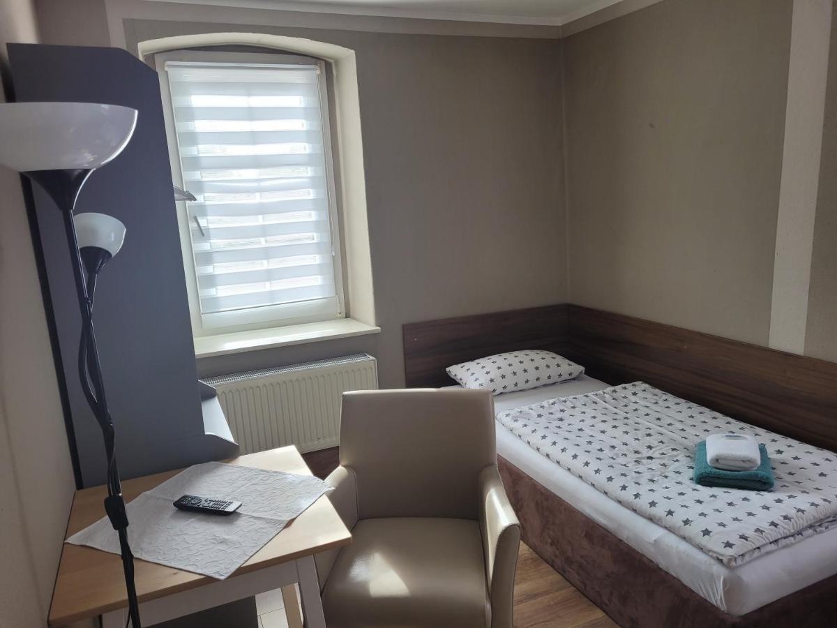 Hotel Und Pension Al Dente Nunchritz Zewnętrze zdjęcie